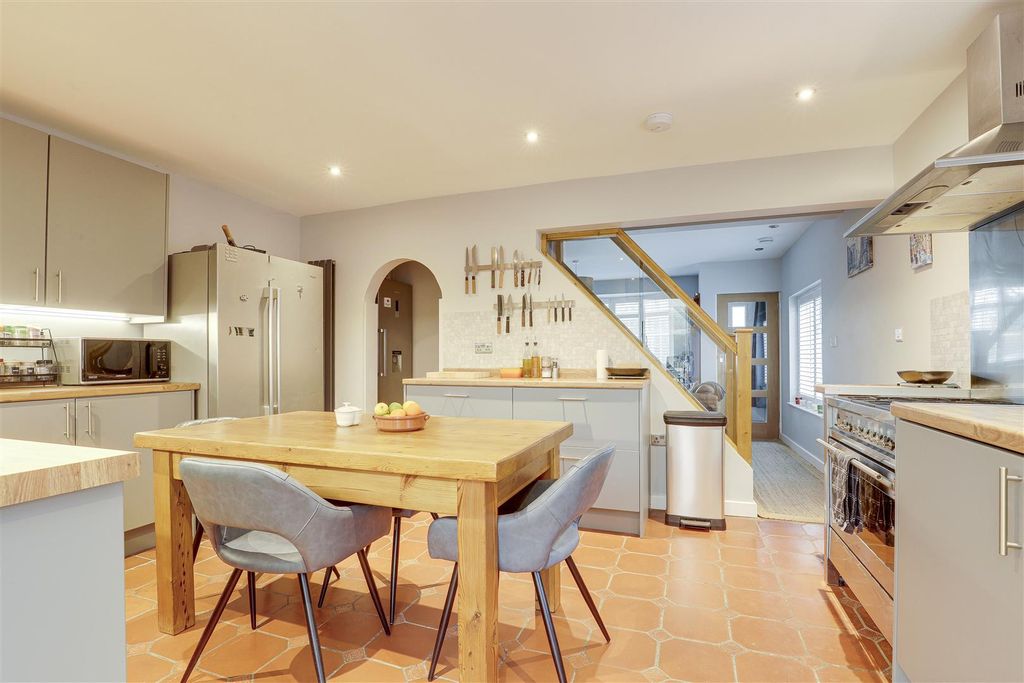 Property photo 3 of 23 03.Jpg