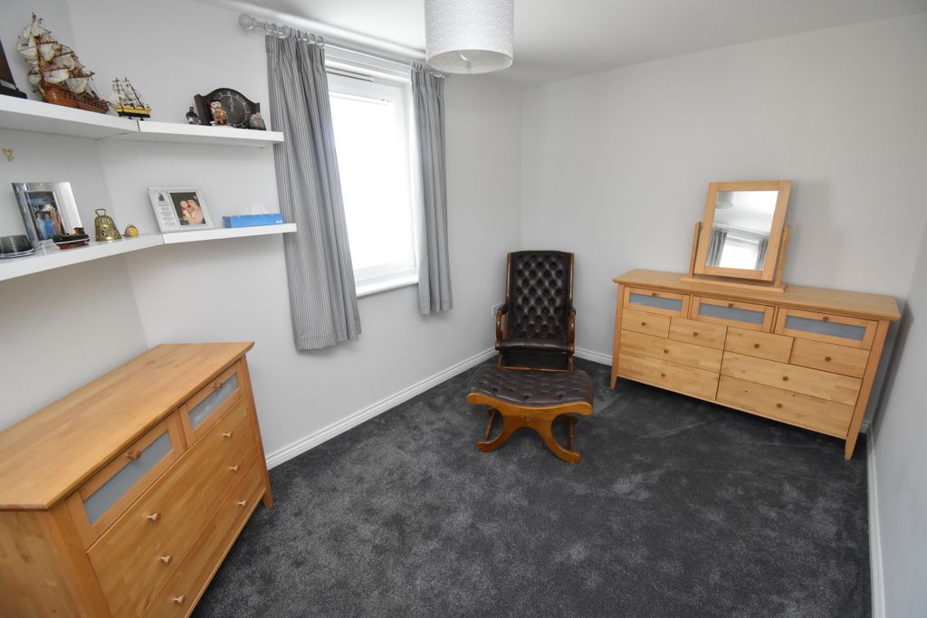 Additional image 7 of 2 bed flat for saleFlat 1/2, 2 Cyril Crescent, Paisley, Renfrewshire PA1