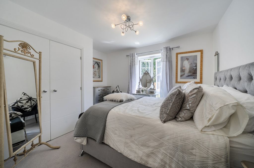 Property photo 3 of 19 1492408 (10).Jpg
