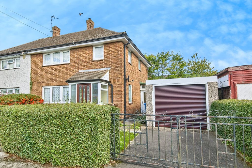Property photo 1 of 15