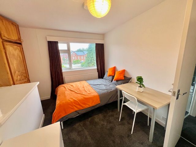 Property photo 3 of 6