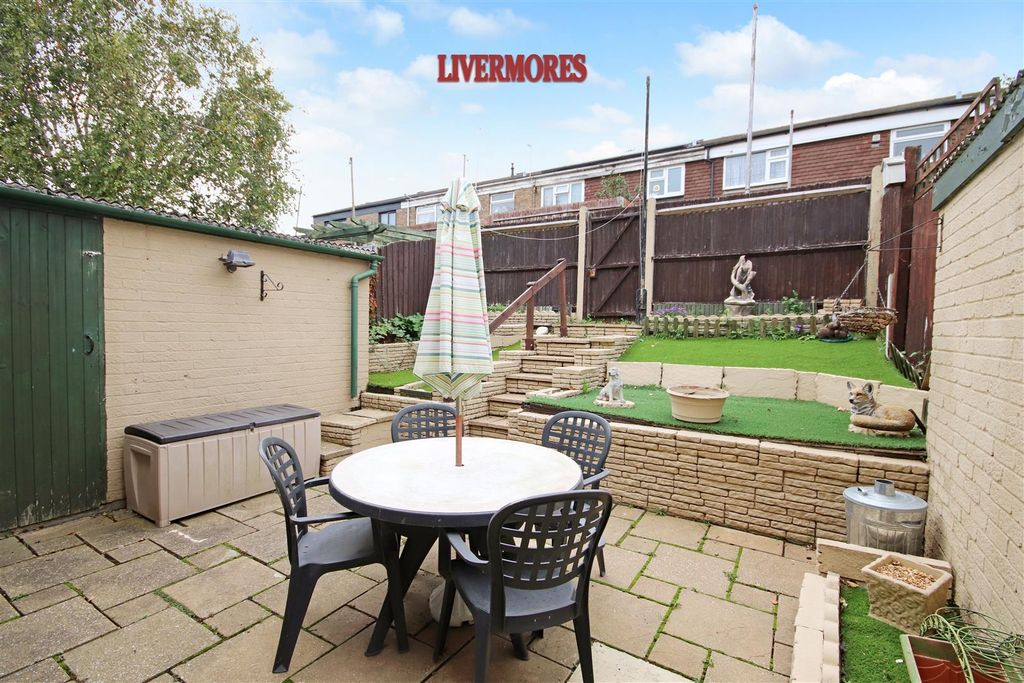 Property photo 2 of 16 Garden 1.Jpg