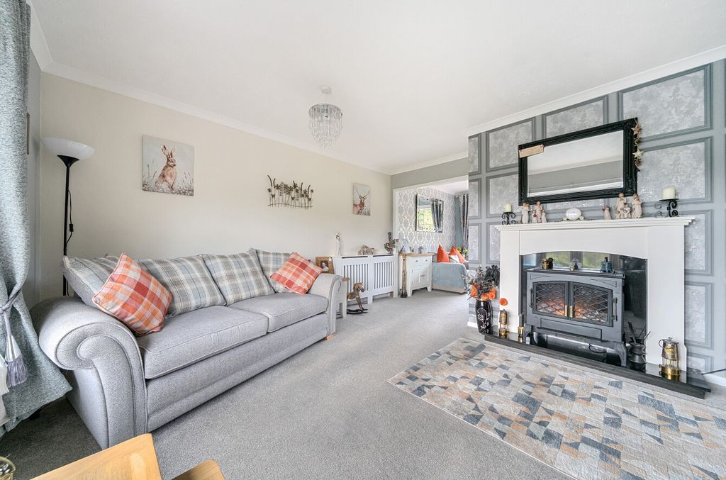 Property photo 2 of 31 1369164-10-68F7E3...