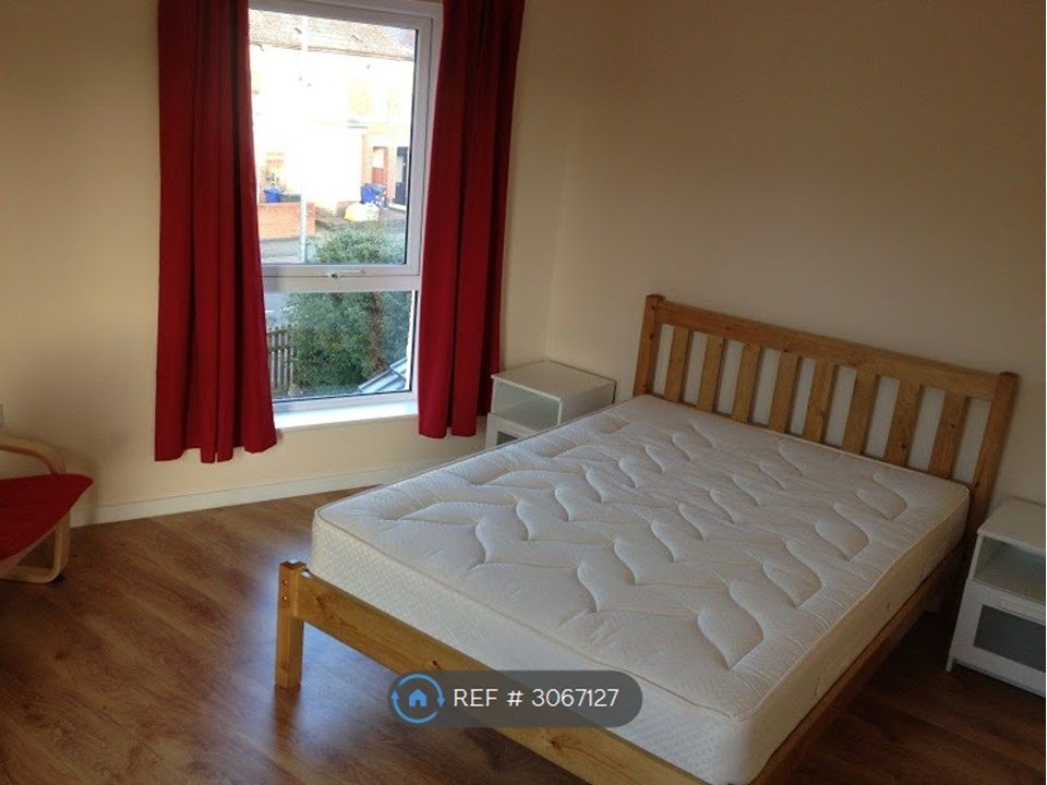 Property photo 1 of 4