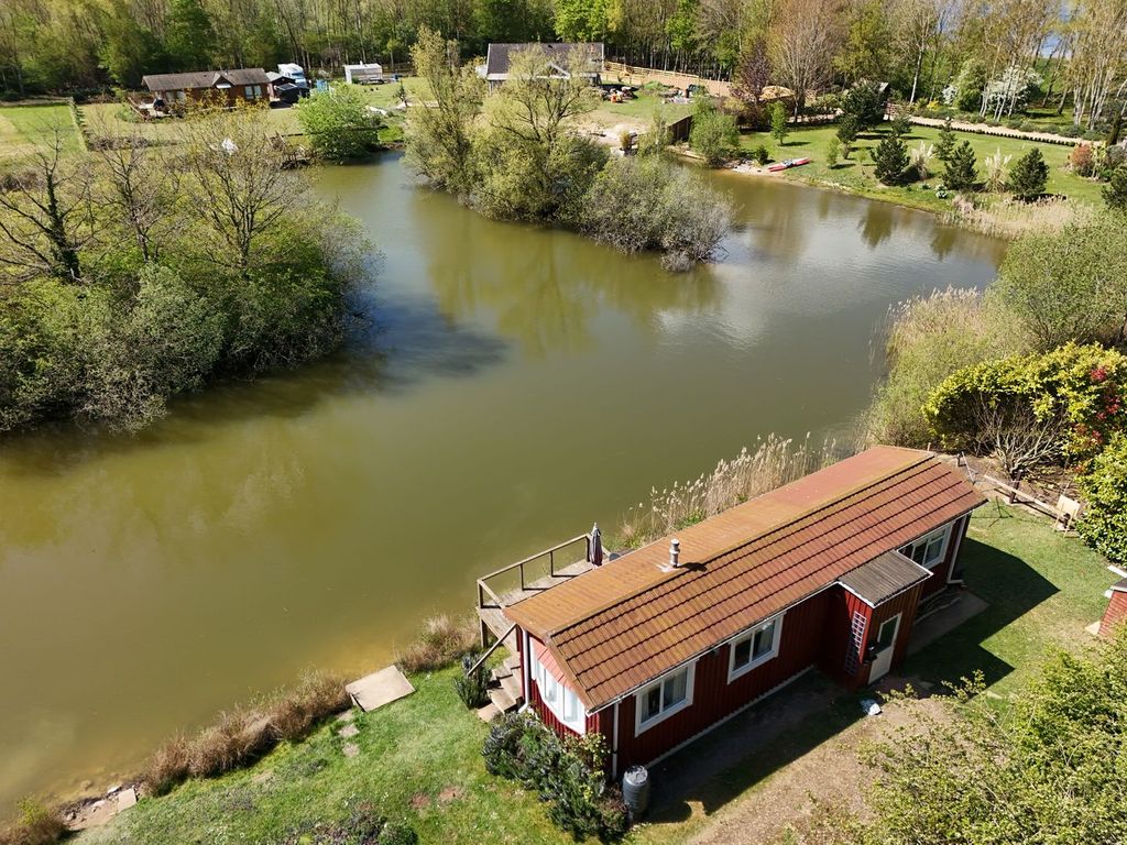 Property photo 2 of 13