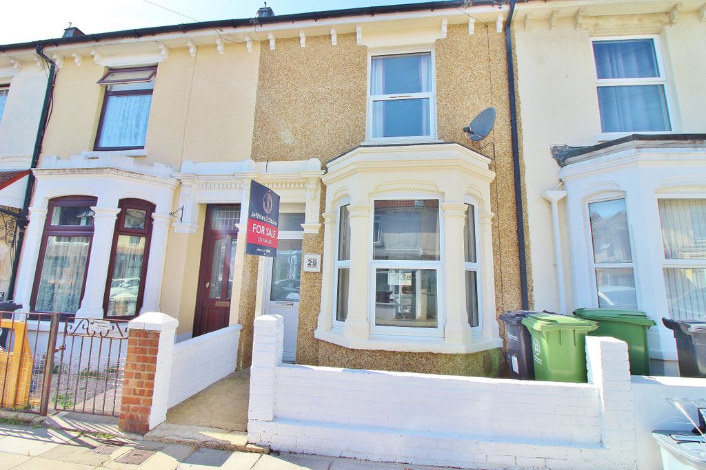 Property photo 1 of 18