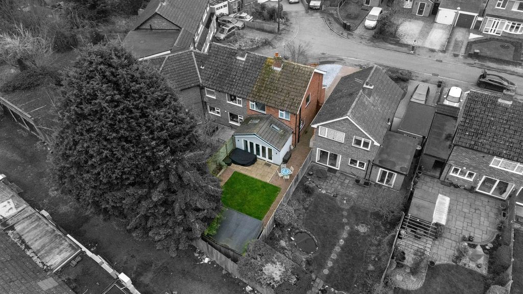 Property photo 3 of 24