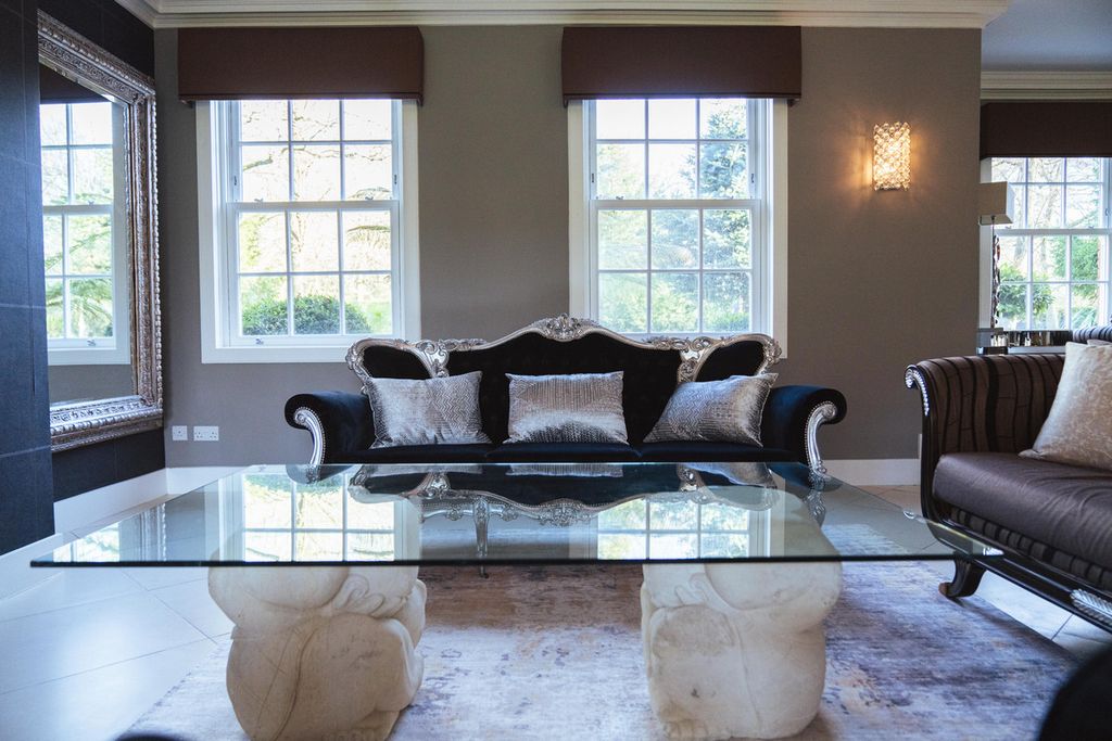 Property photo 3 of 21