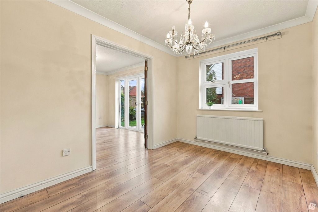 Property photo 3 of 31 Picture No. 17
