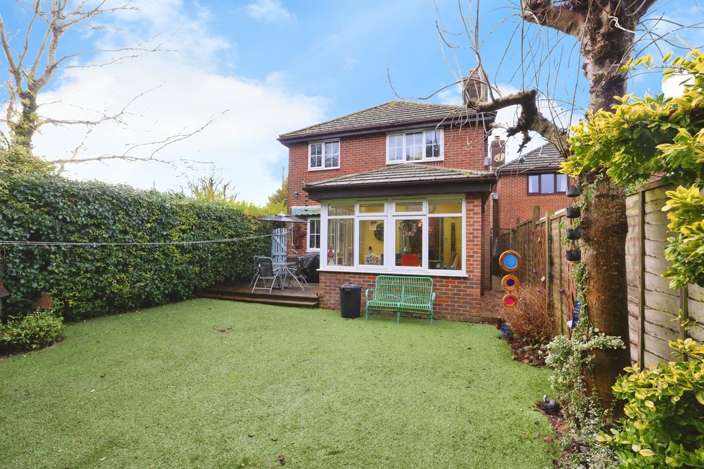 Property photo 2 of 12