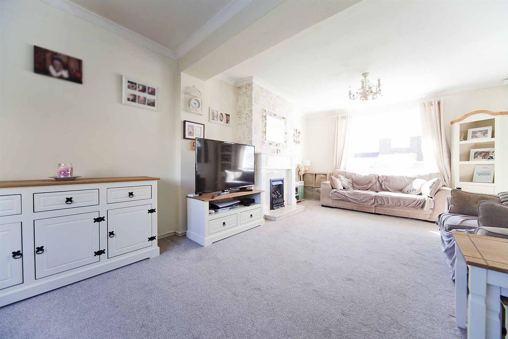 Property photo 3 of 21