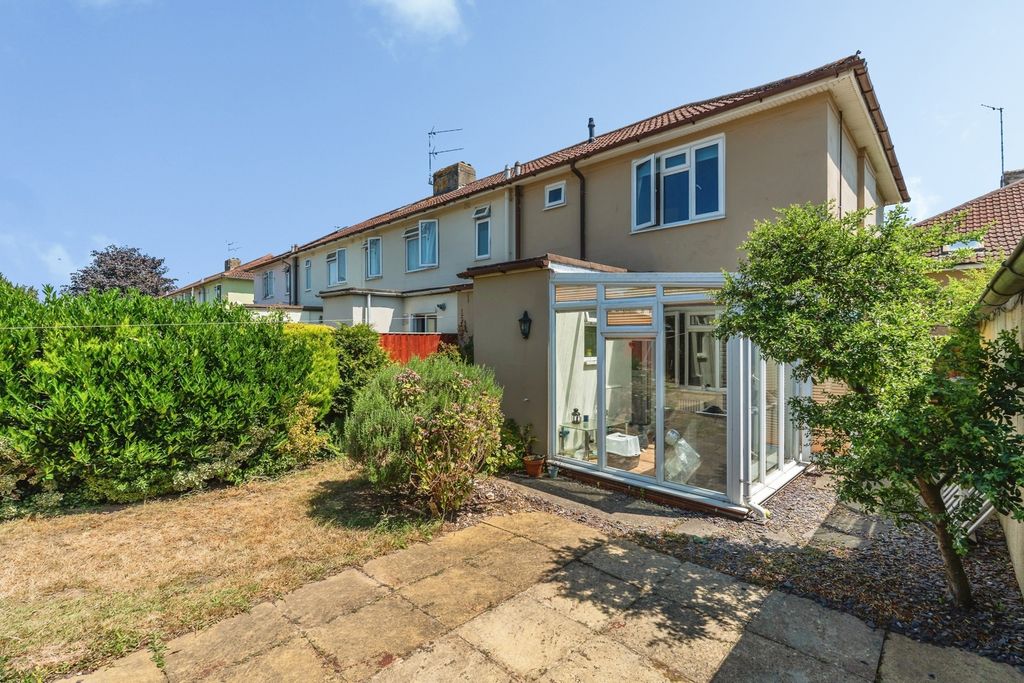 Property photo 2 of 17 Pbox-Img.Jpg