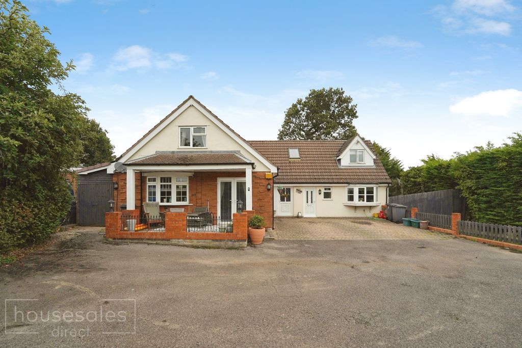 Property photo 1 of 17