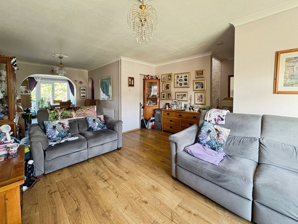 Property photo 3 of 16 Pbox-Img.Jpg