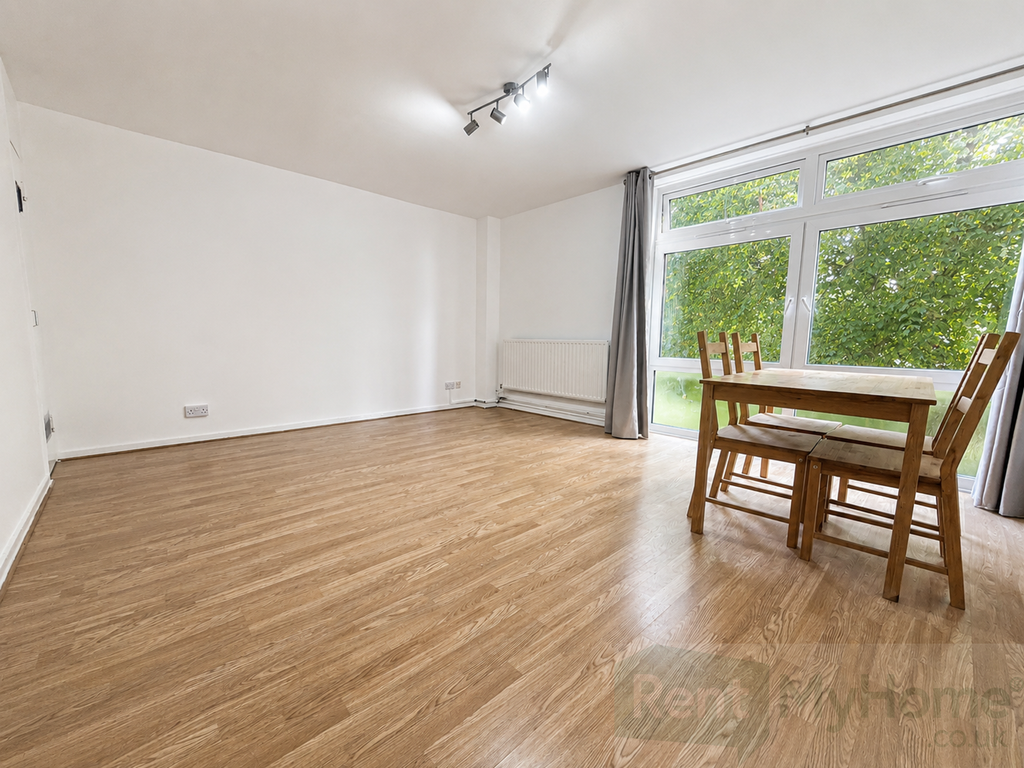 Property photo 2 of 10 955d4213-7971-4147-918F-3Cea99Fada3c