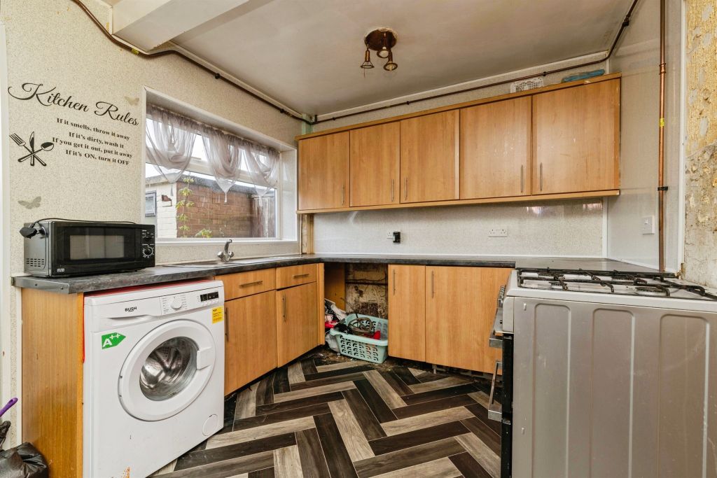 Property photo 2 of 14