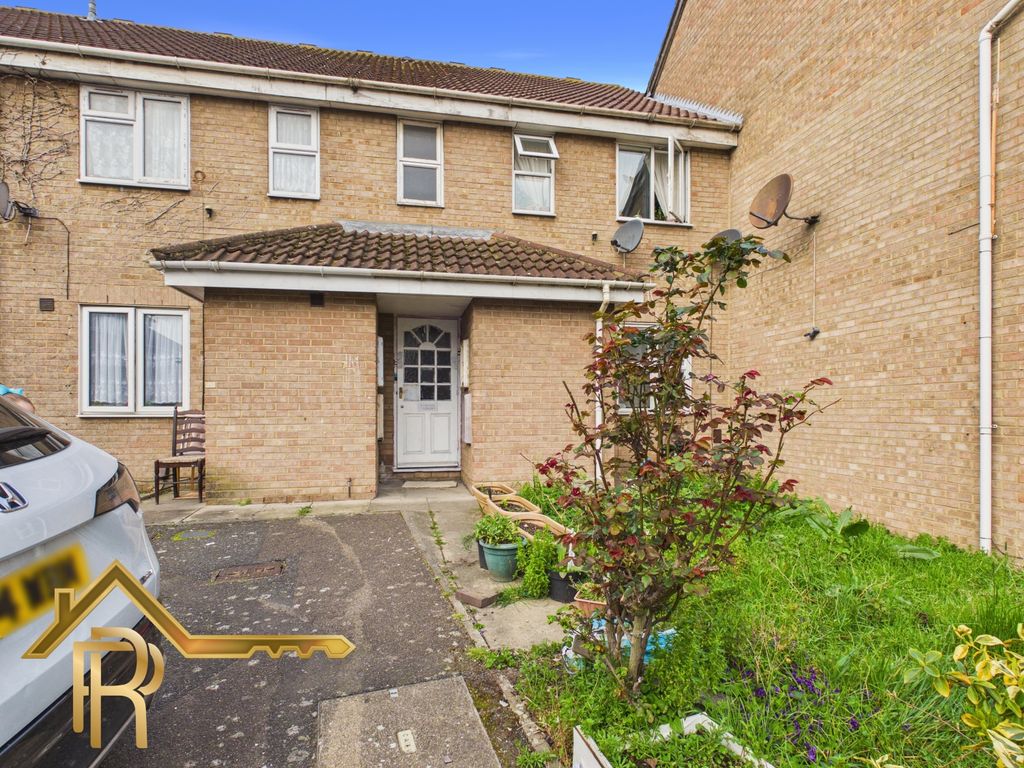 Property photo 2 of 13 Cam03016G0-Pr0082-Still017