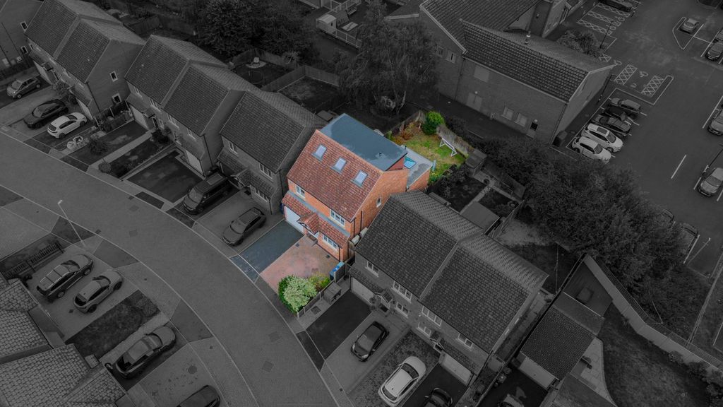 Property photo 2 of 56
