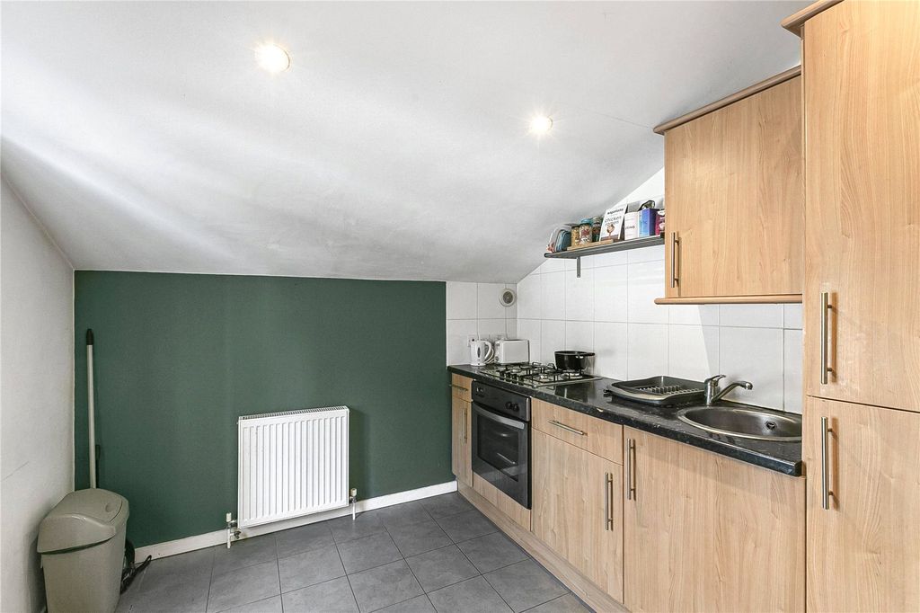Property photo 2 of 12 Kitchen