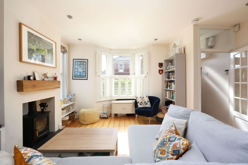 Property photo 1 of 22