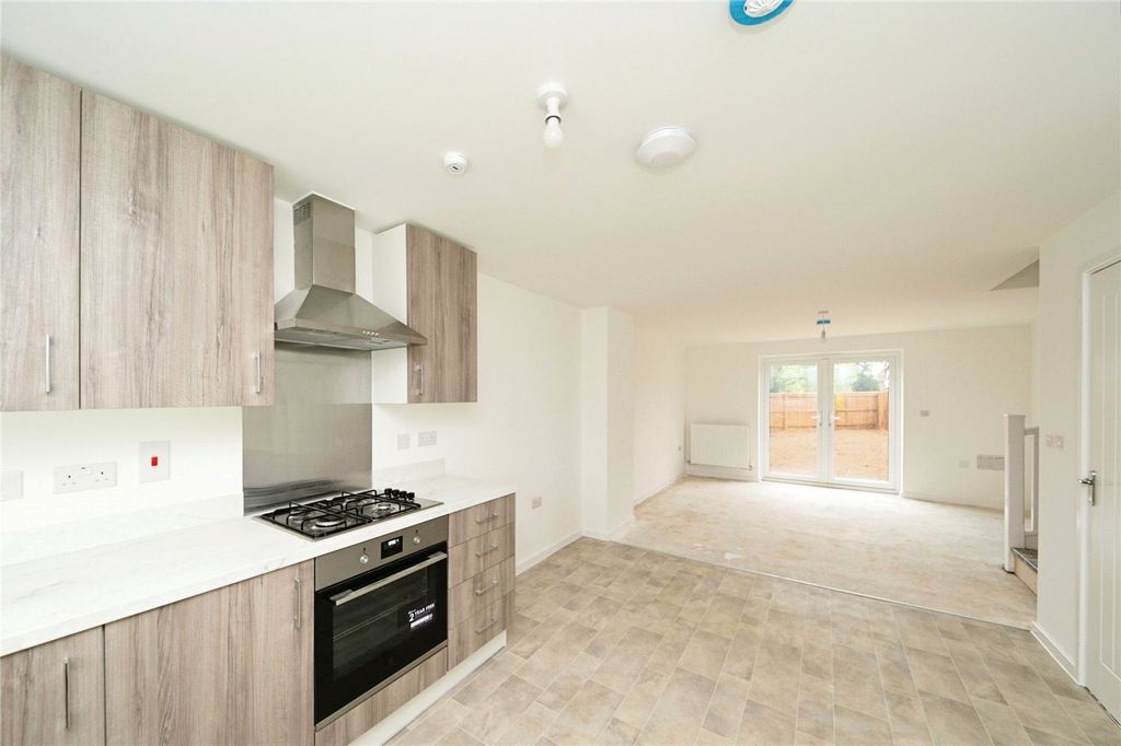 Property photo 2 of 6 Picture No. 21