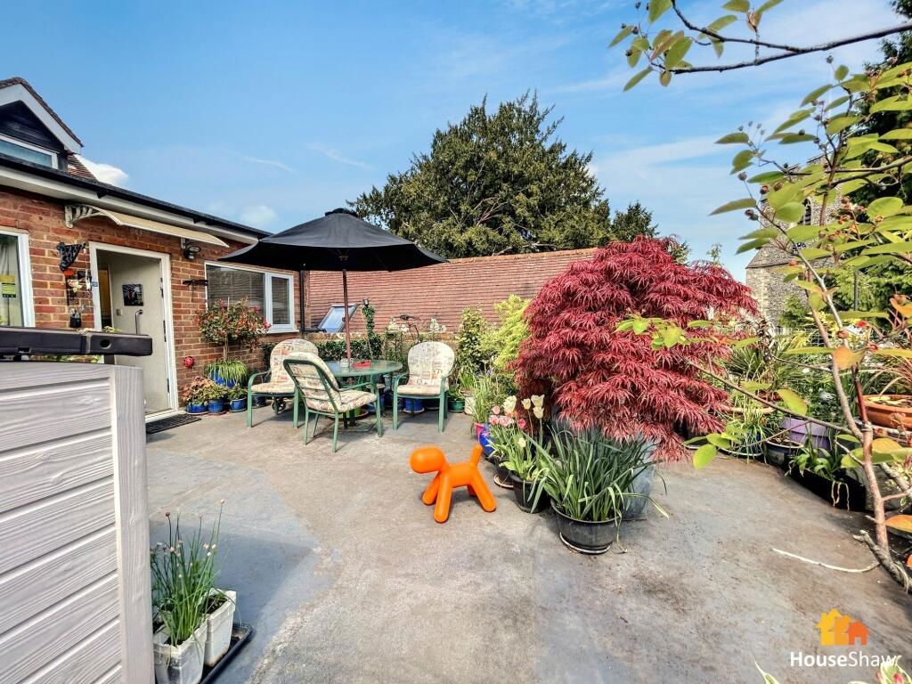 Property photo 2 of 20