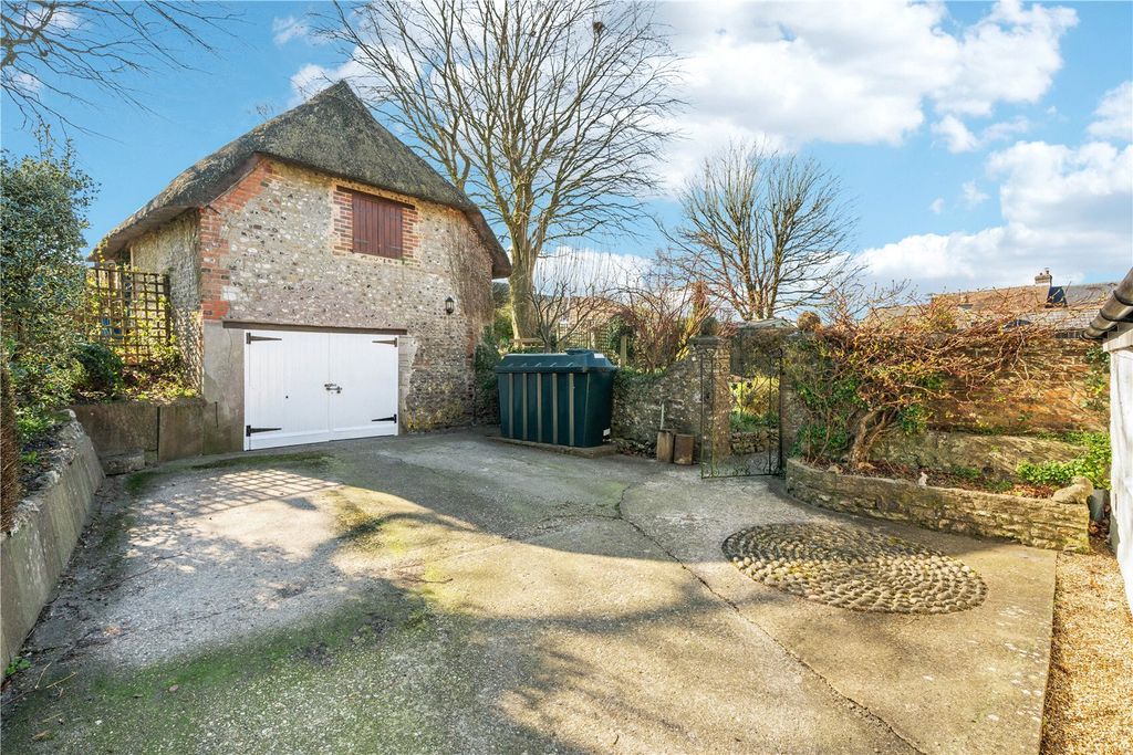 Property photo 3 of 21 Picture No. 04