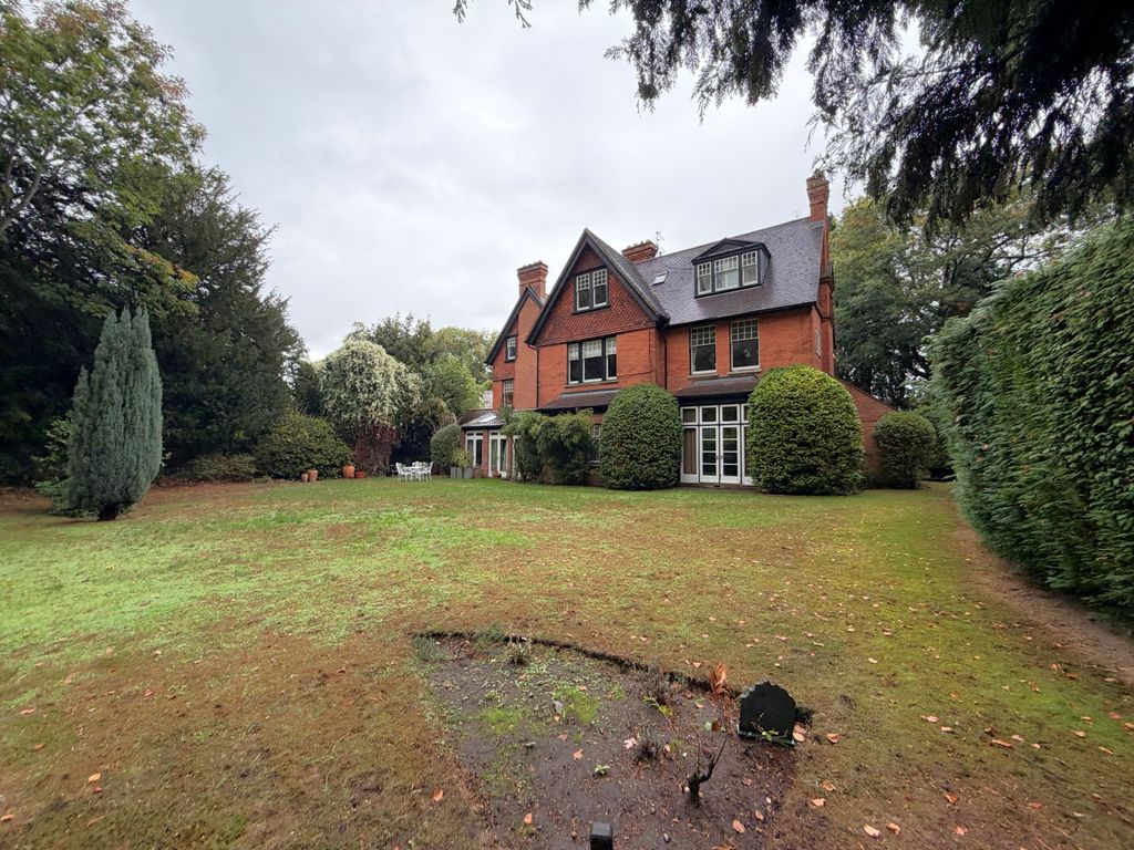 Property photo 3 of 9