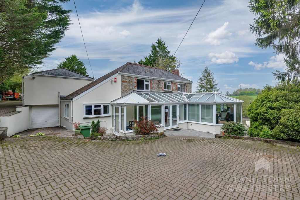 Property photo 3 of 40