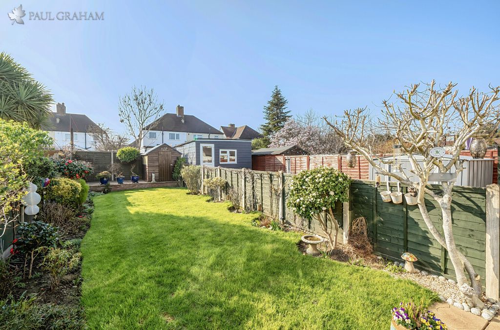 Property photo 3 of 17 67d1c7A6-1665-43De-8F83-A4Dce958ba33