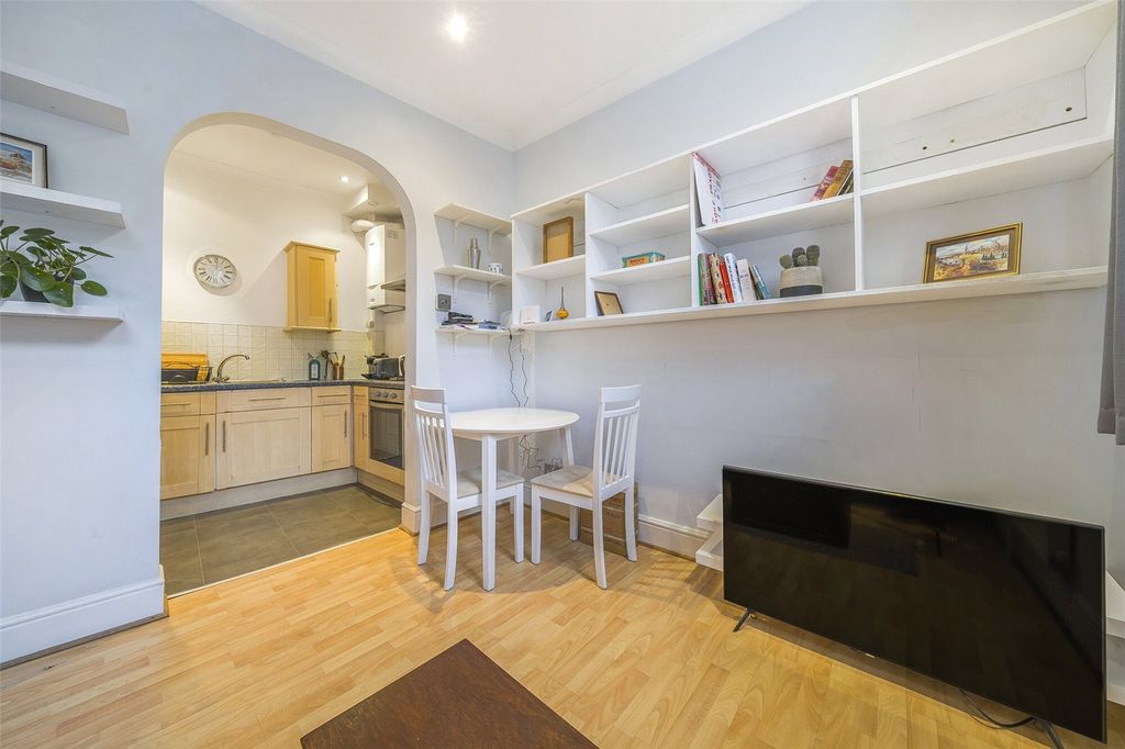 Property photo 1 of 11 Picture No. 04