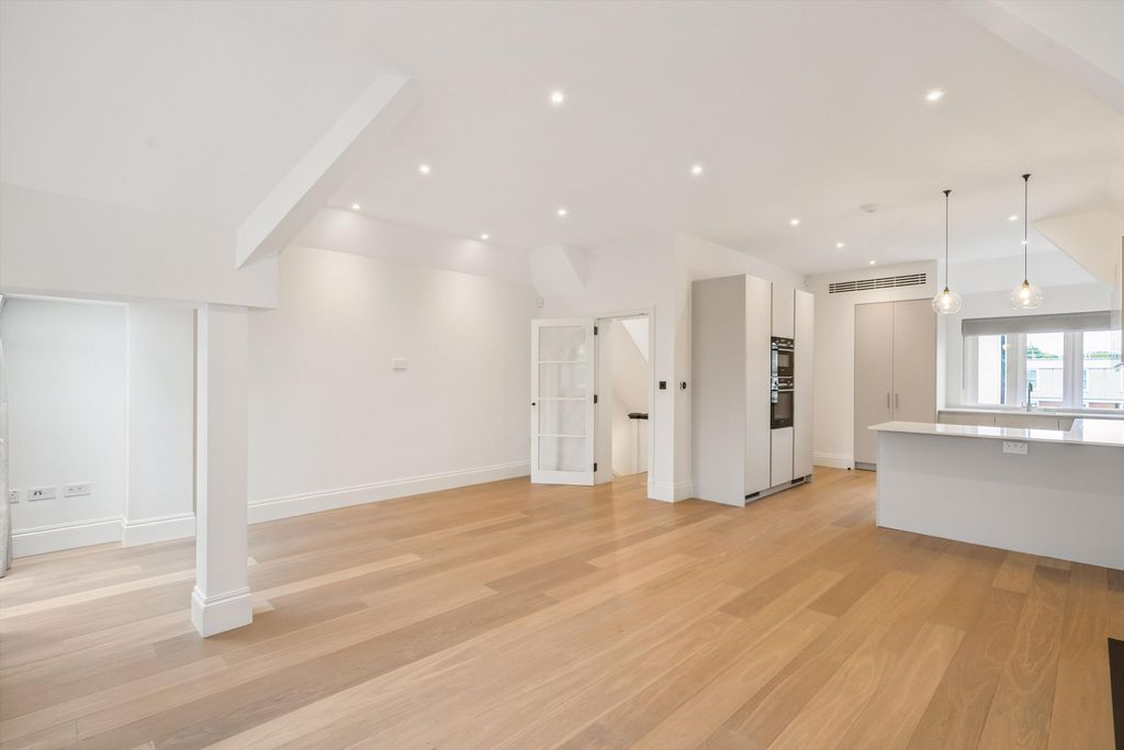 Property photo 1 of 16 Image