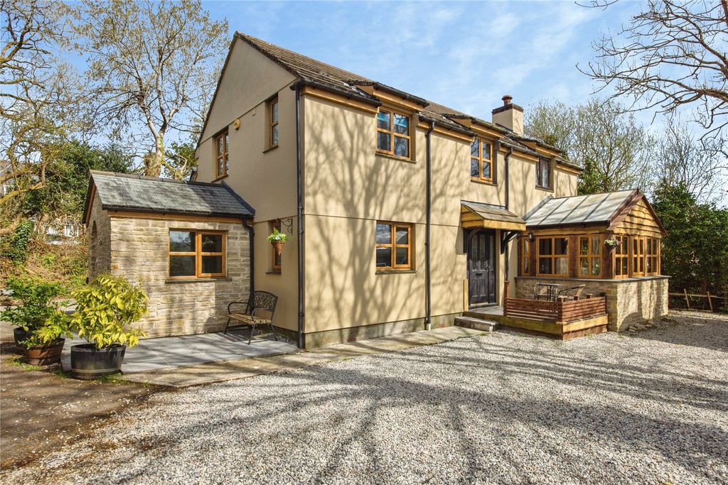 Property photo 2 of 27 Picture No. 67