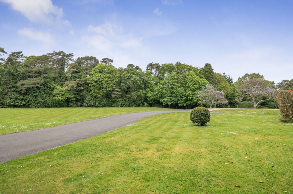 Property photo 2 of 24 1453312-6-69F9Cde...