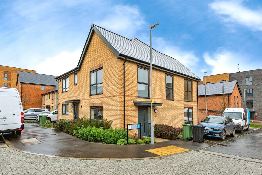 Property photo 1 of 17 Pbox-Img.Jpg