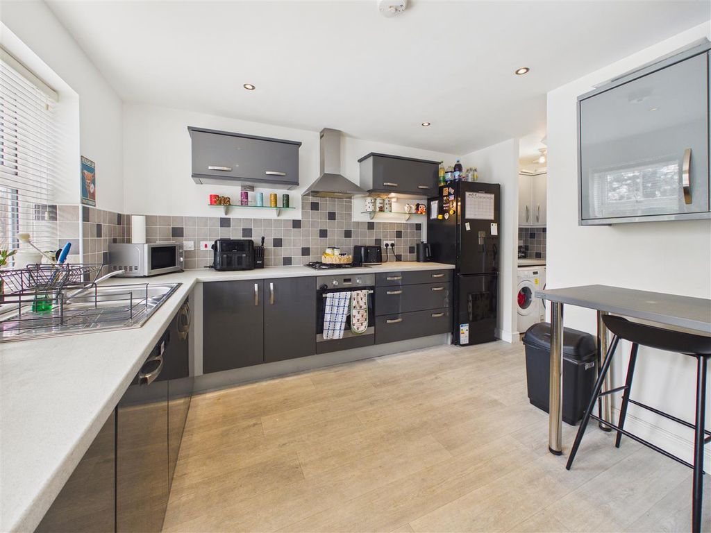 Property photo 2 of 13 Breakfast Kitchen