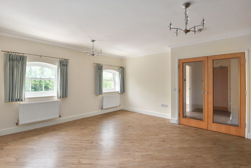 Property photo 2 of 12 1059876