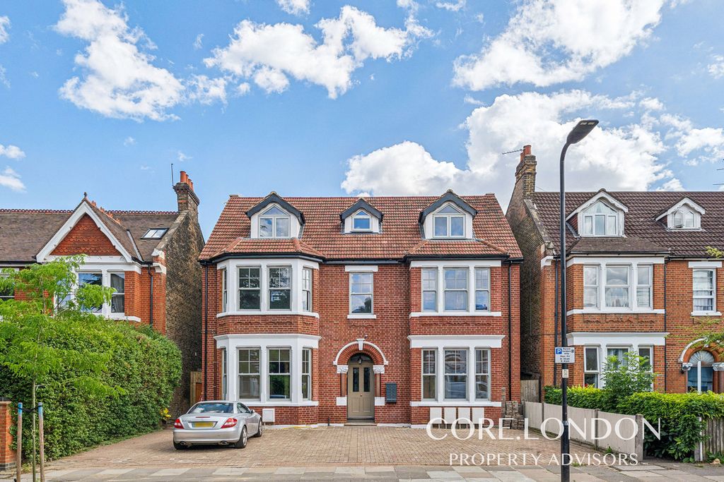 Property photo 1 of 8