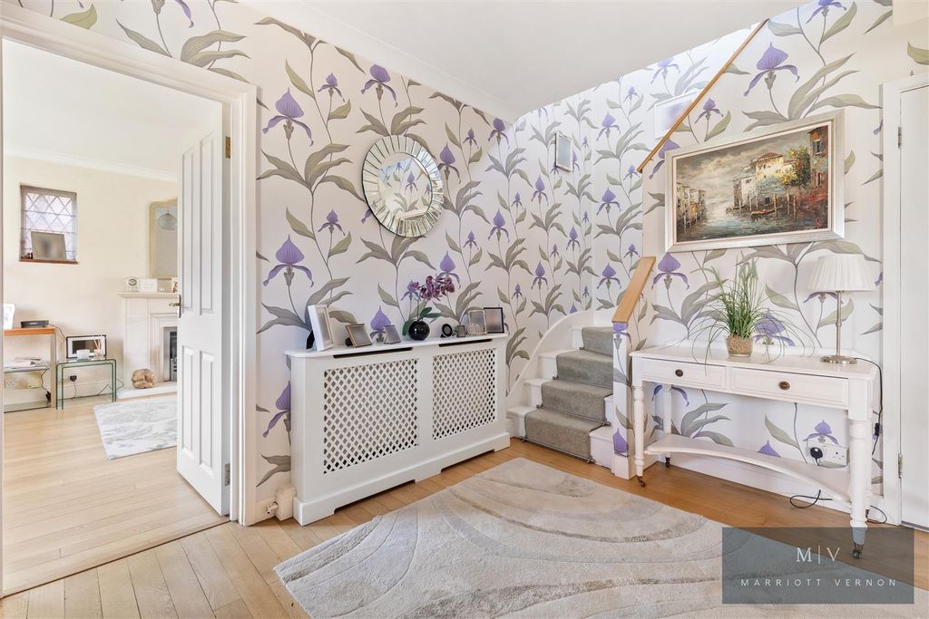 Additional image 15 of 5 bed detached house for saleWinchelsey Rise, South Croydon CR2
