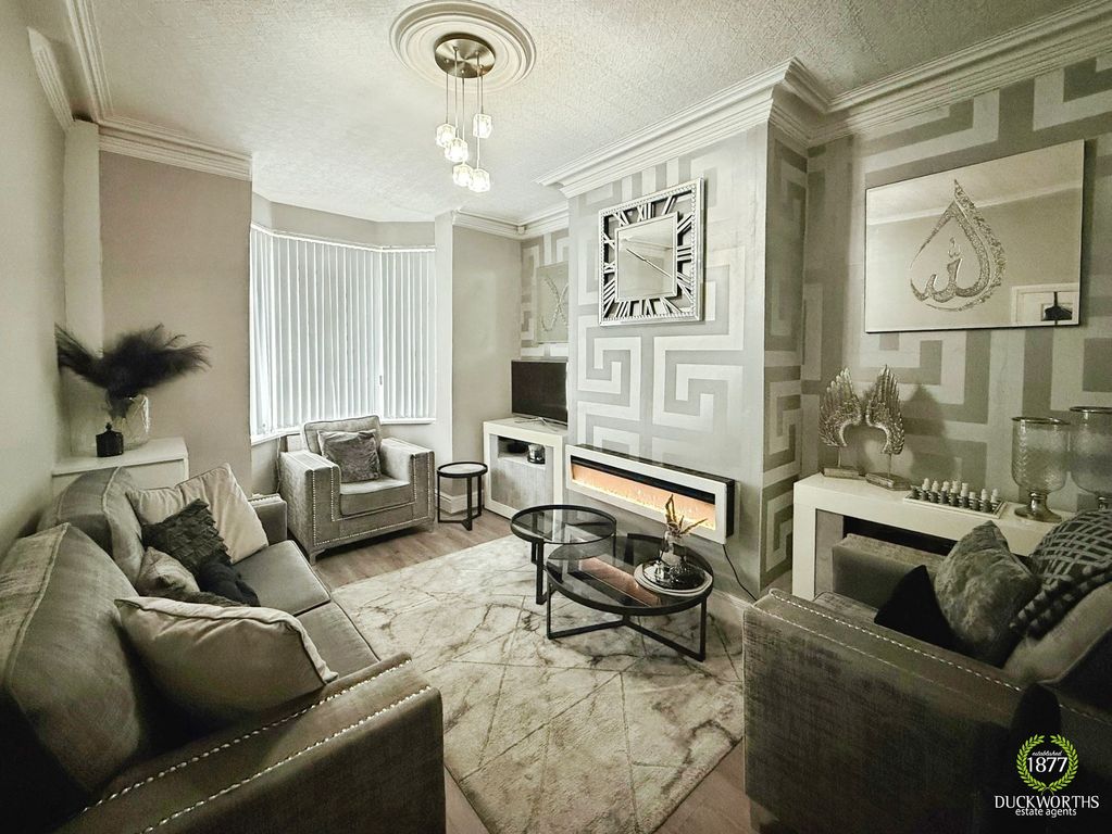Property photo 1 of 28