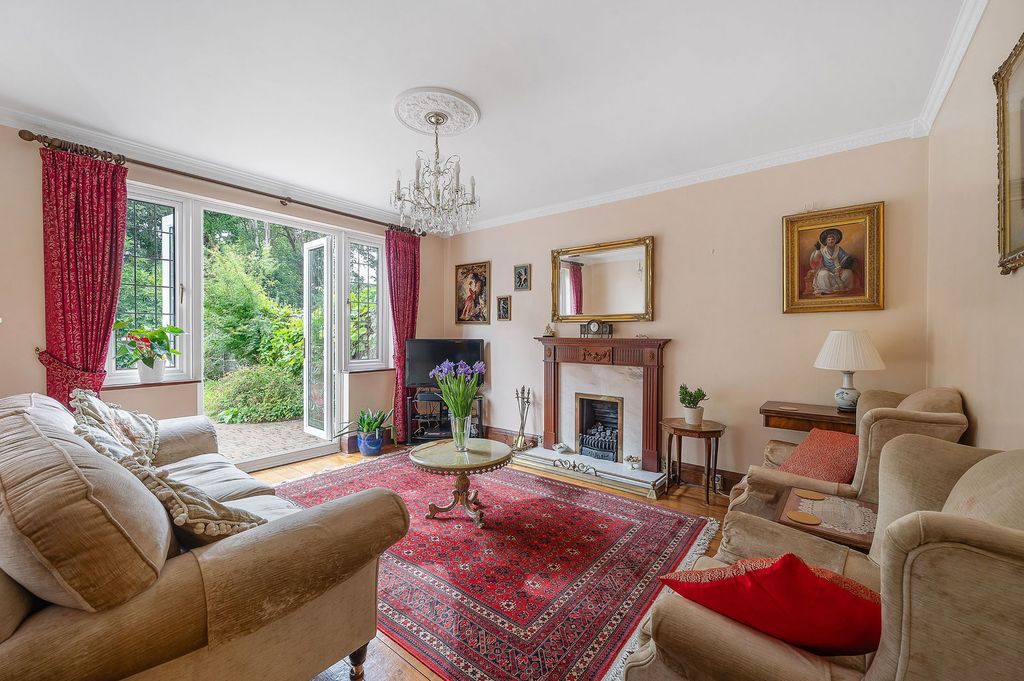 Property photo 3 of 19