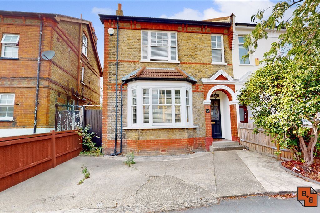 Property photo 1 of 15 External