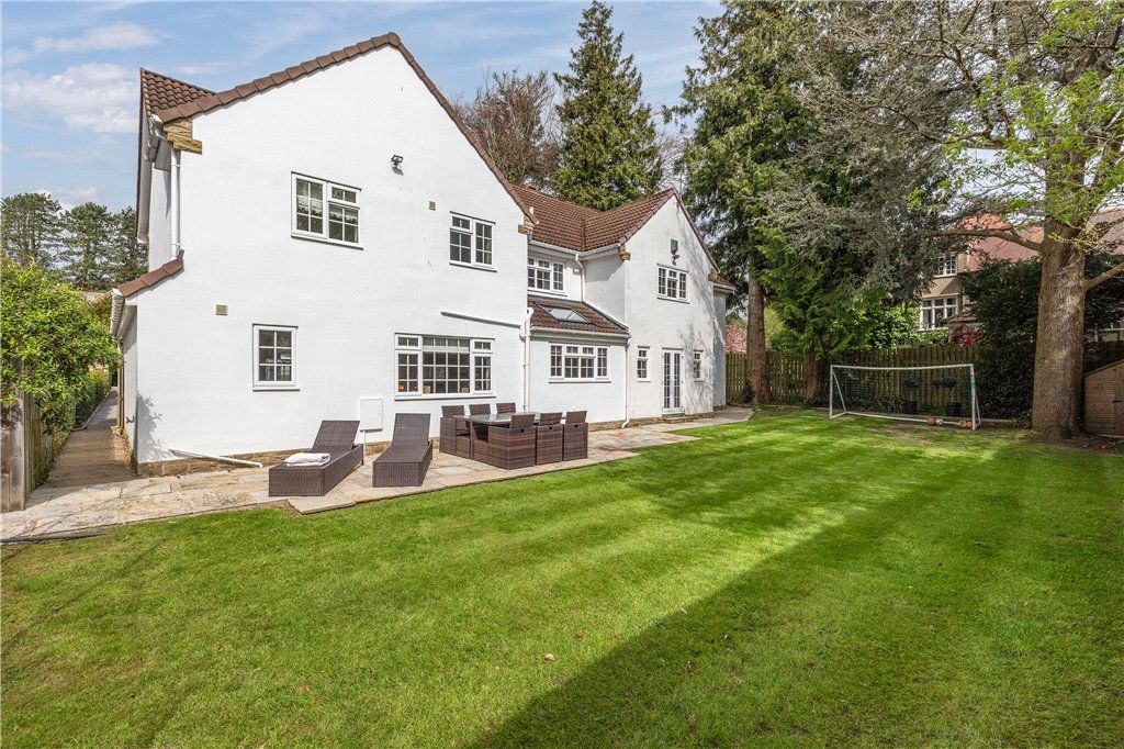 Property photo 3 of 20 Rear Gardens