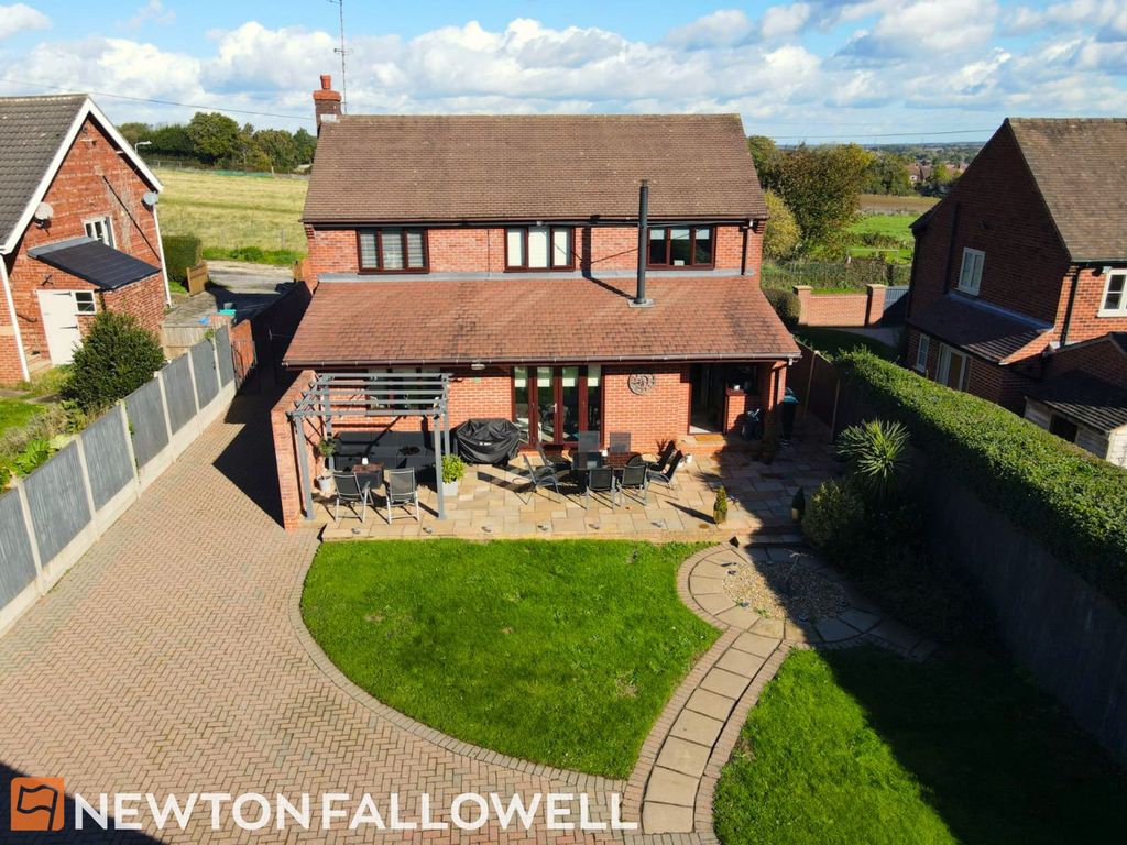 Property photo 2 of 46