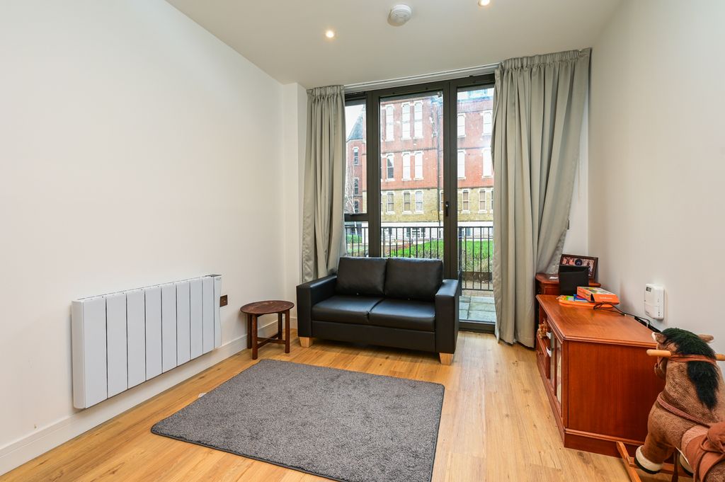 Property photo 1 of 5 Living Space