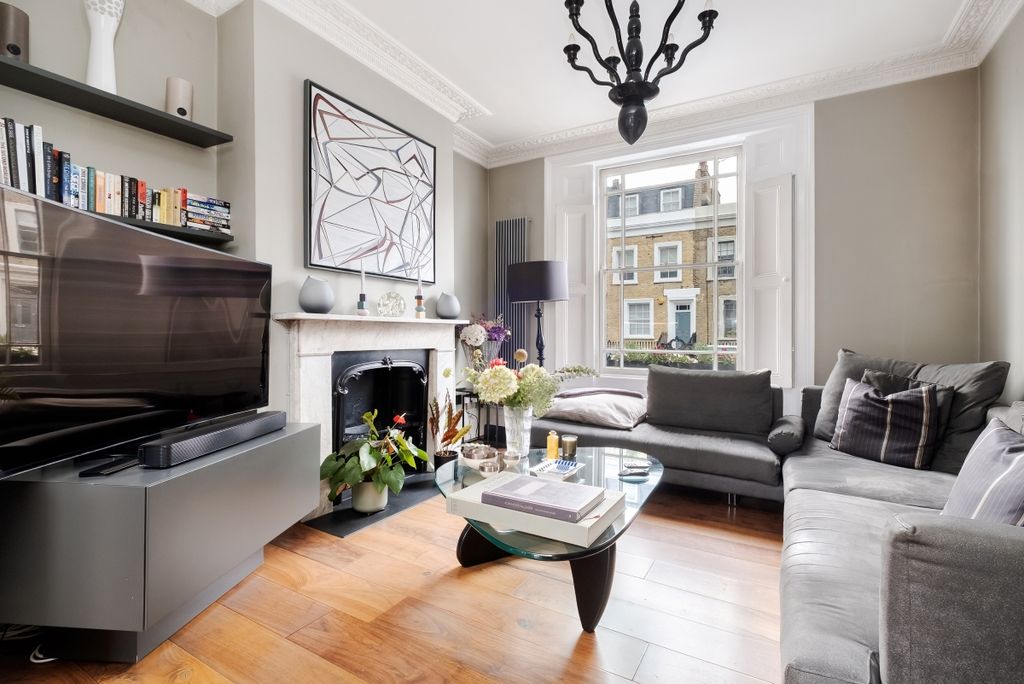 Property photo 2 of 25 Rees Street