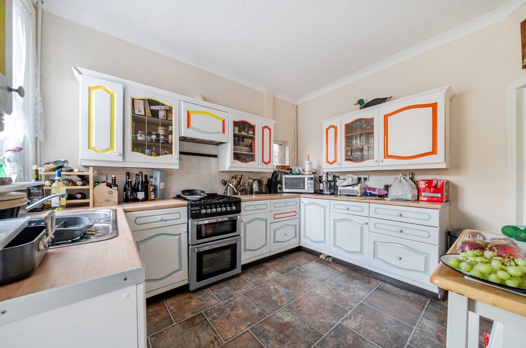 Property photo 3 of 12 1402530-13-69A720...