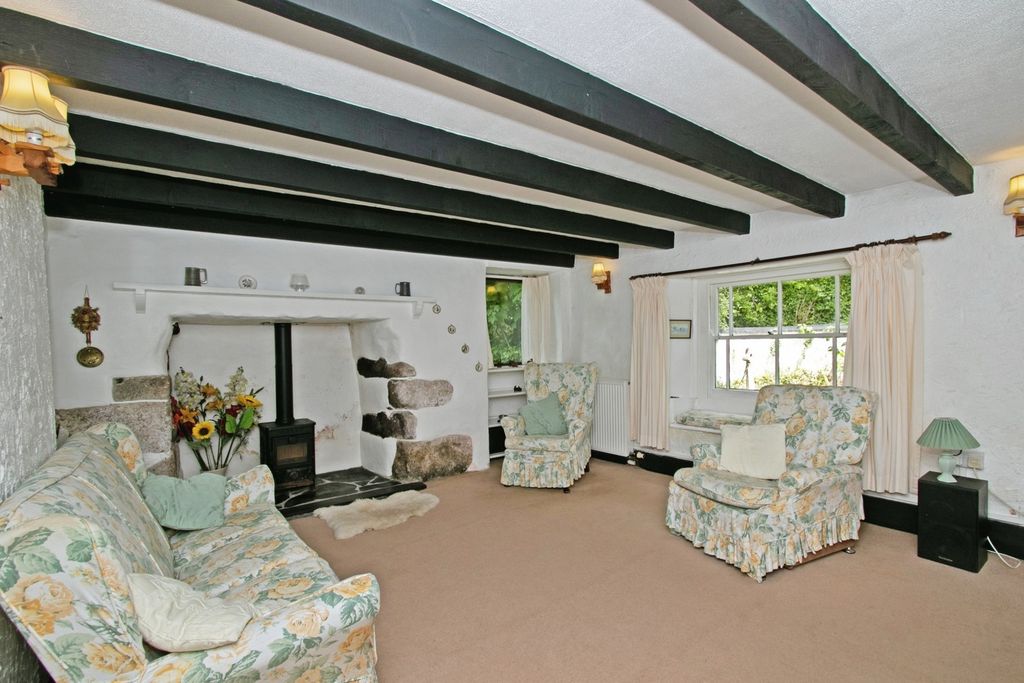 Property photo 2 of 16 Pbox-Img.Jpg