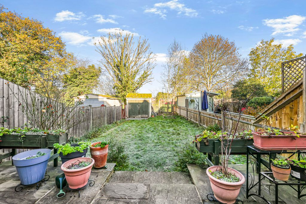 Property photo 3 of 17 Mnh08039