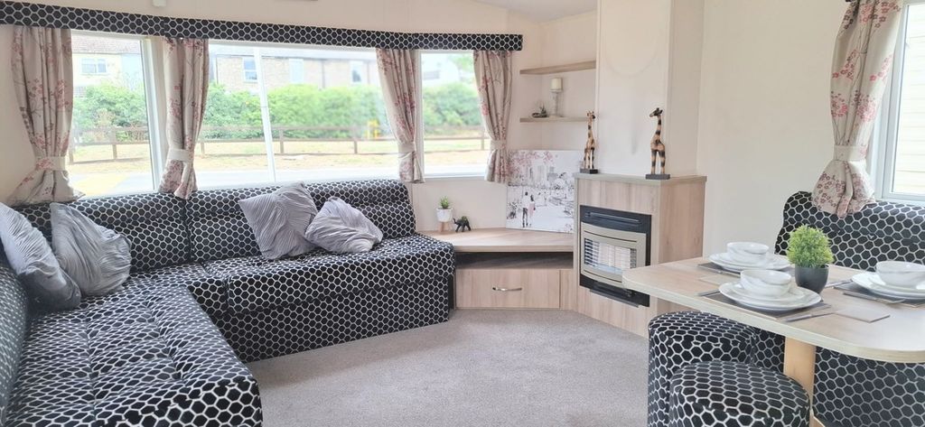 Property photo 1 of 6 Willerby Rio Lounge With L Shaped Seating, Dining Area And Large Windows
